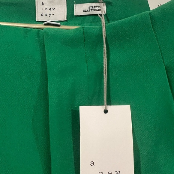 A NEW DAY Women's High-Rise Tailored Shorts  SIZE M NWT - Picture 6 of 13